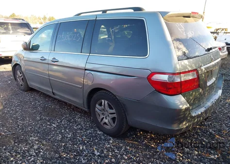 2005 Honda Odyssey Ex z USA, uszkodzony, nr VIN 5FNRL38415B112953